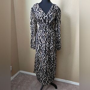 Sofia Vergara Empire Long Sheer Sleeves Lined Dess Animal Print Size Medium